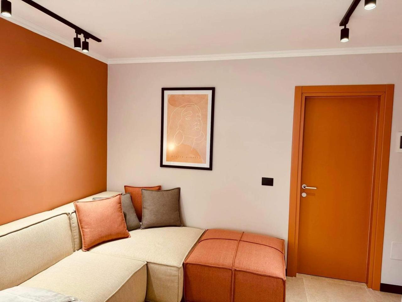 Lili'S Tirana Center Apartments Dış mekan fotoğraf