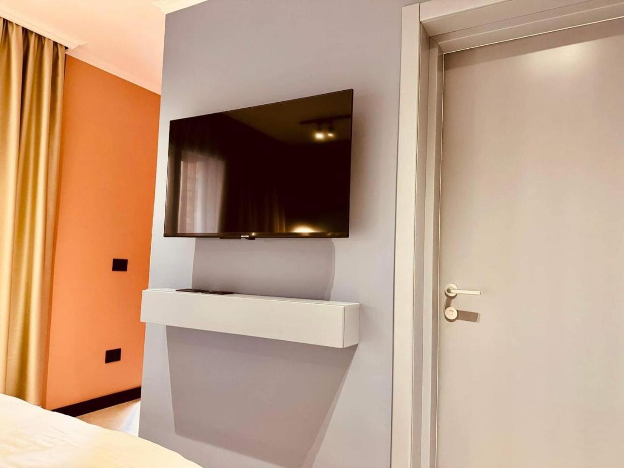 Lili'S Tirana Center Apartments Dış mekan fotoğraf