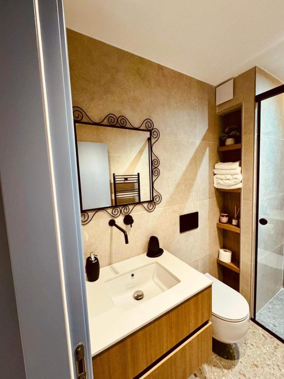 Lili'S Tirana Center Apartments Dış mekan fotoğraf